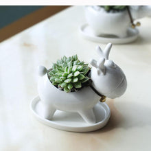 Load image into Gallery viewer, Deer Shaped Ceramic Planter - stilyo
